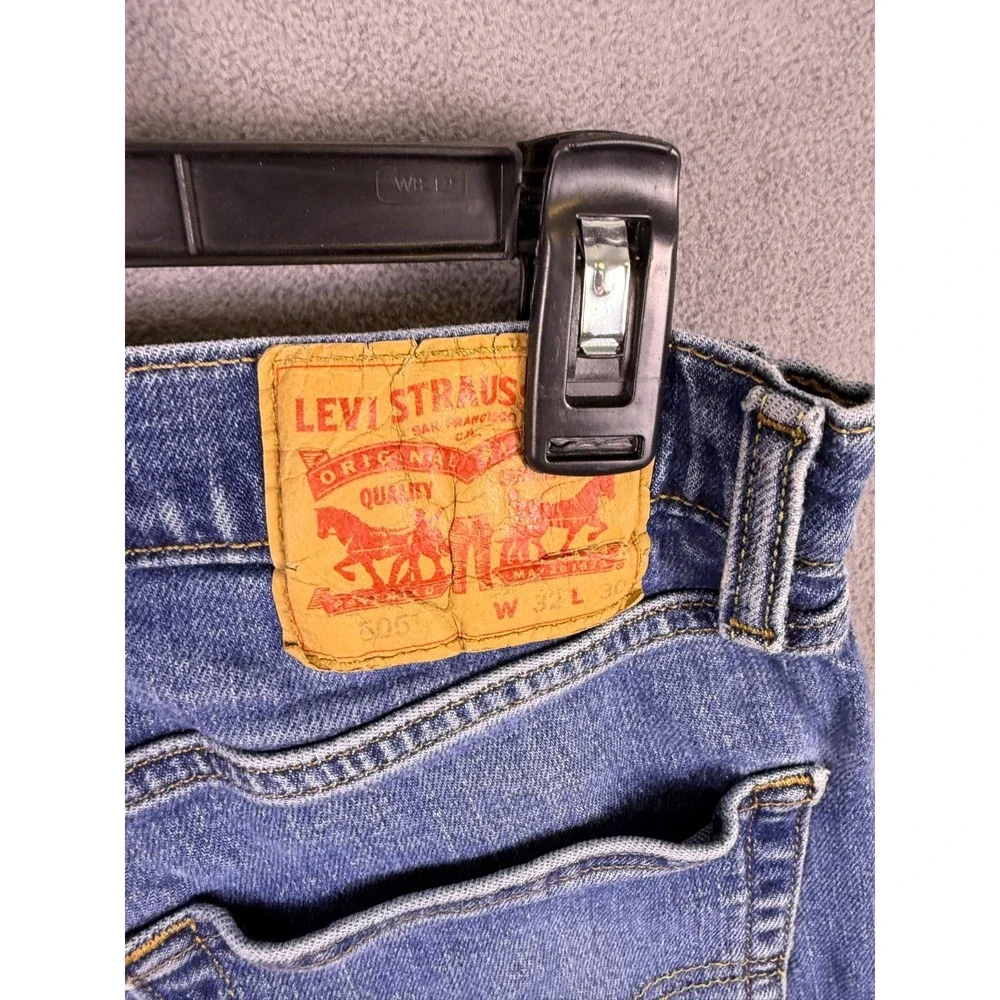 Levis some wear